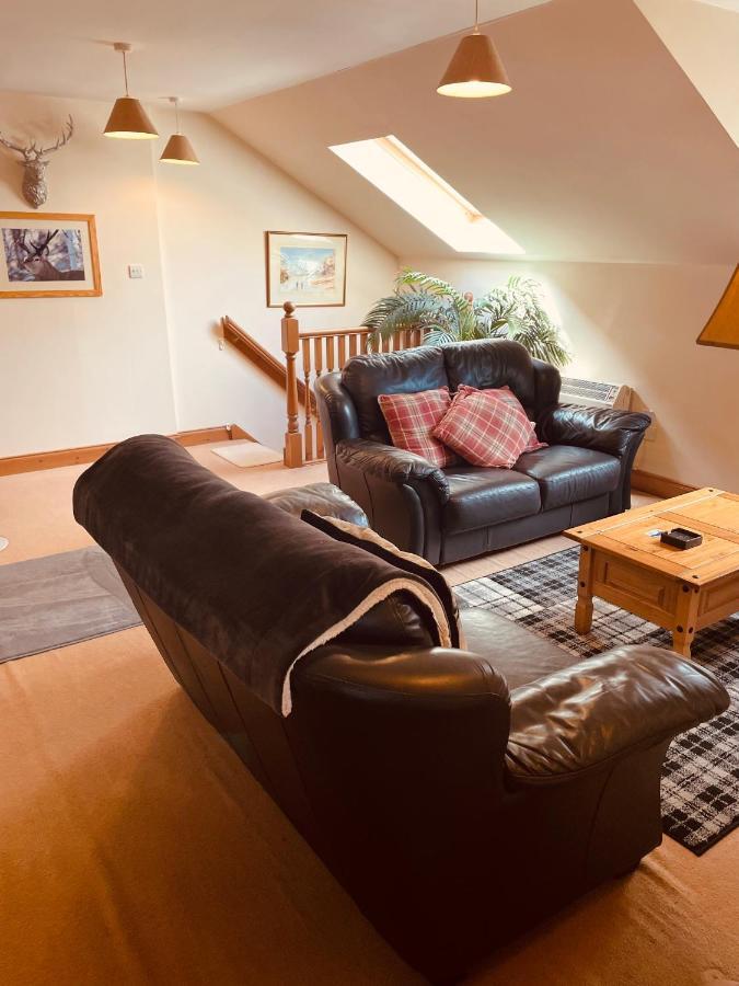 Grey Stag Apartment Неърн Екстериор снимка