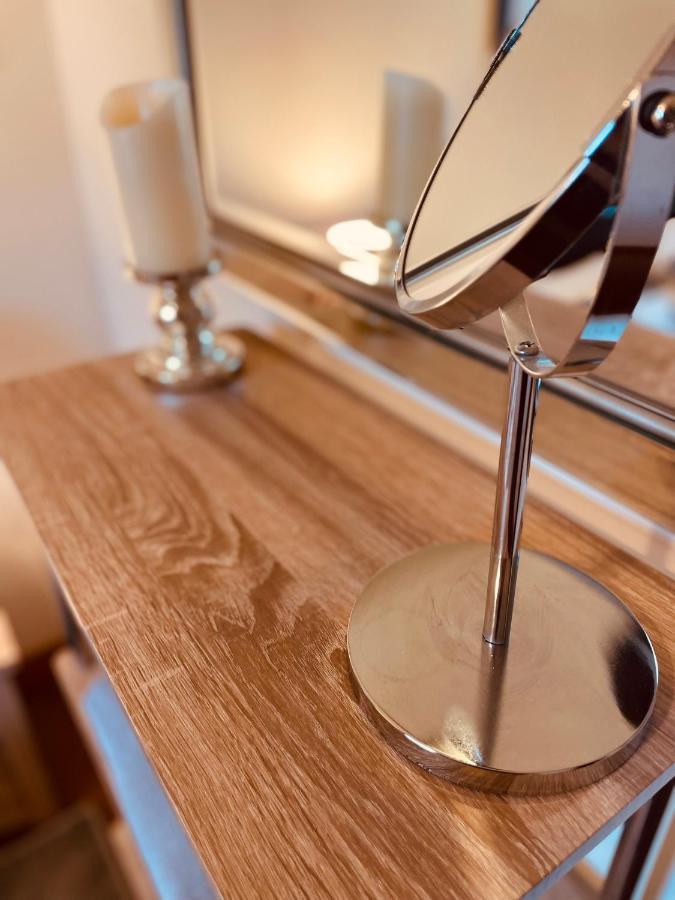 Grey Stag Apartment Неърн Екстериор снимка