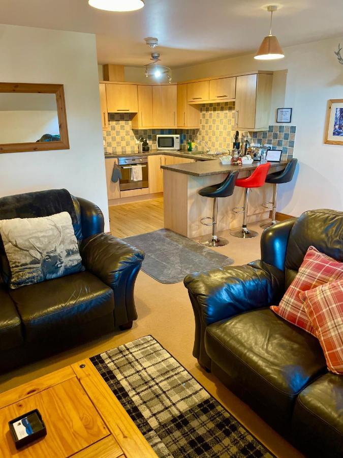 Grey Stag Apartment Неърн Екстериор снимка