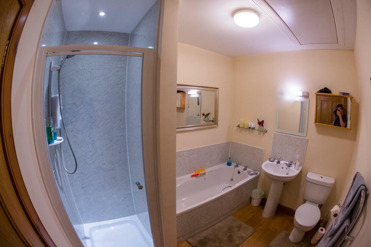 Grey Stag Apartment Неърн Екстериор снимка